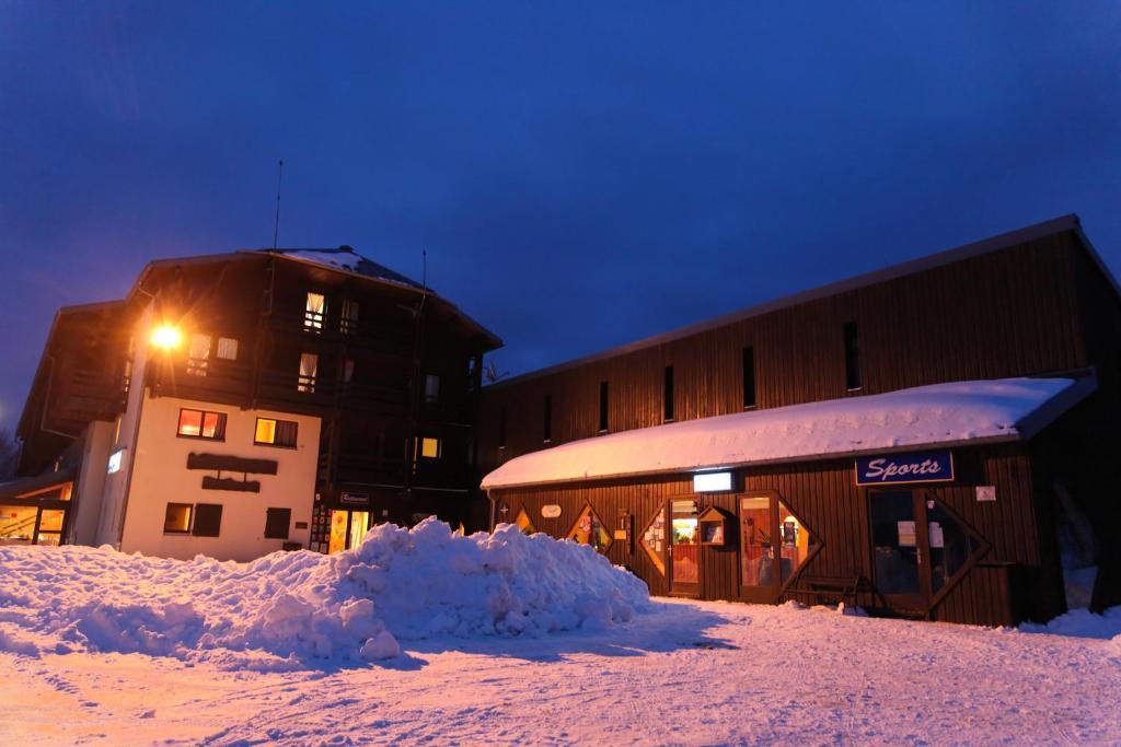 Hotel Le Grand Chalet Foncine-le-Haut Buitenkant foto